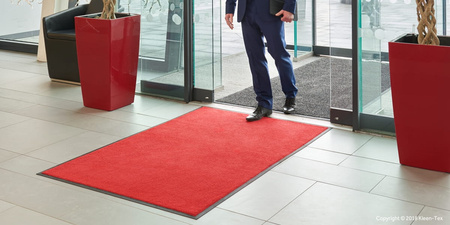 Wielofunkcyjna mata wejściowa tekstylna w kolorze Regal Red | Monotone | KLEEN-TEX